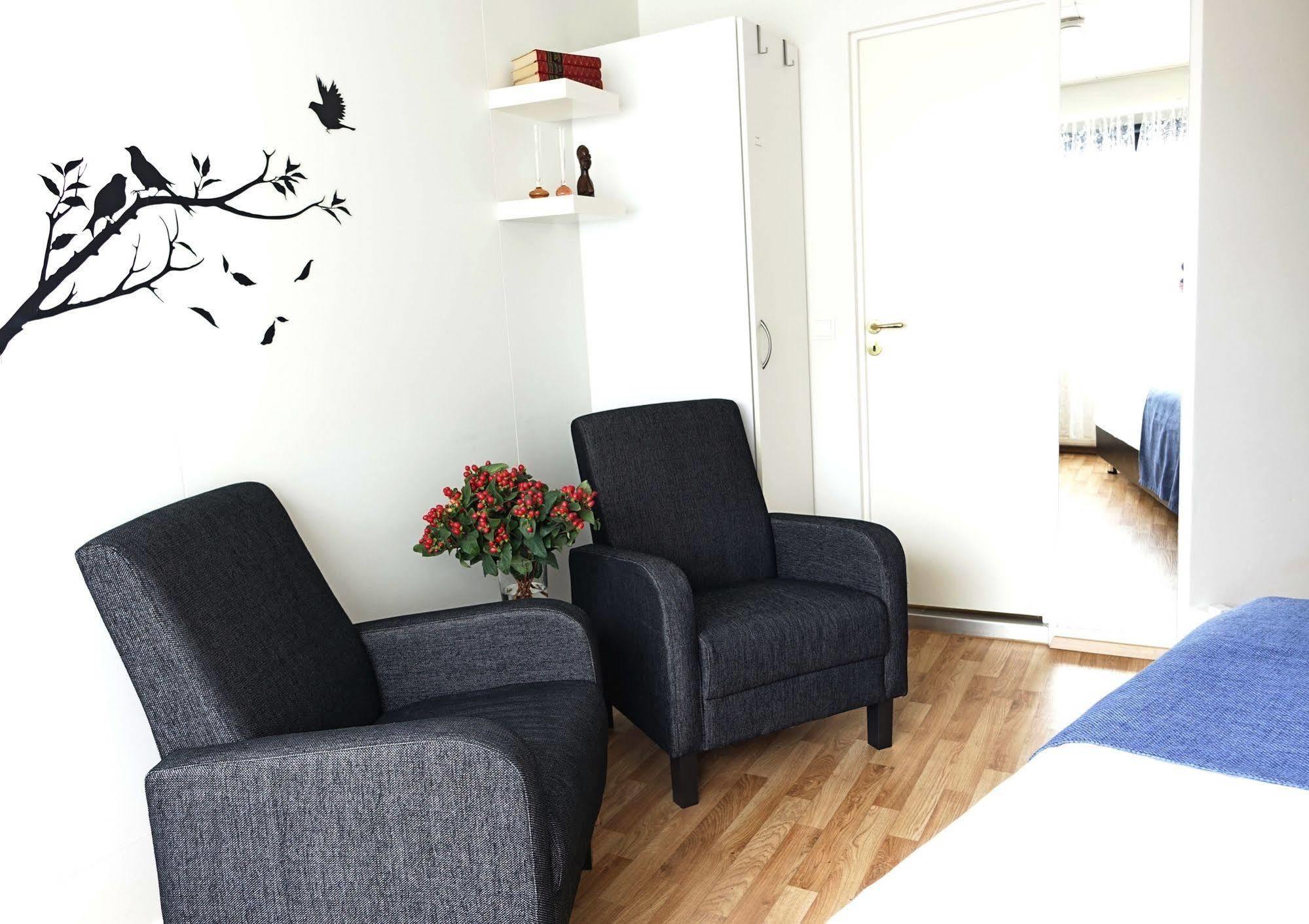 Castle House & Embassy Luxury Apartments Рейкявик Екстериор снимка