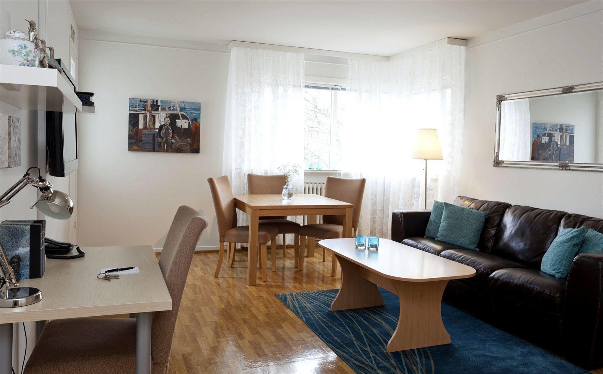 Castle House & Embassy Luxury Apartments Рейкявик Екстериор снимка