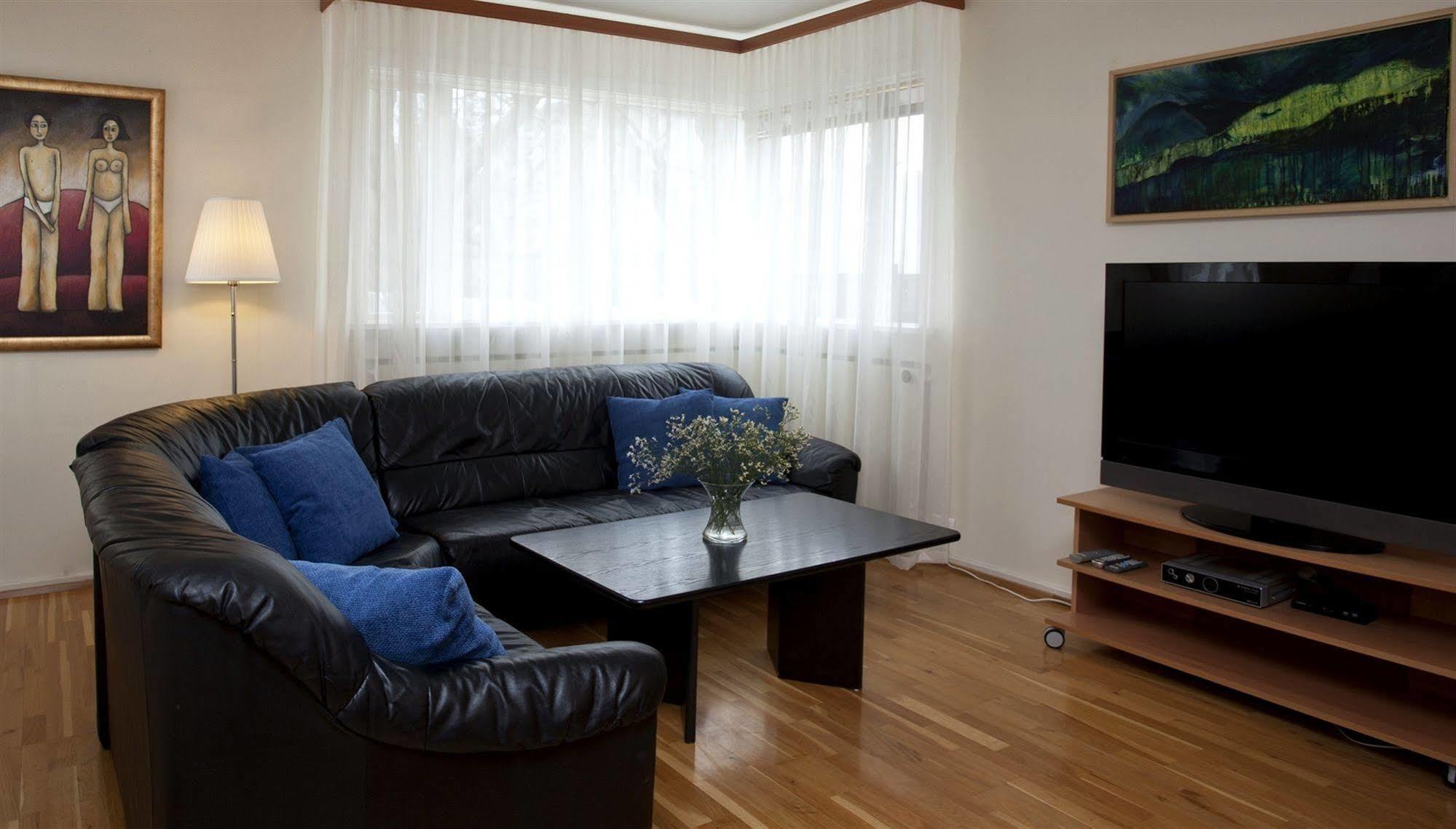 Castle House & Embassy Luxury Apartments Рейкявик Екстериор снимка