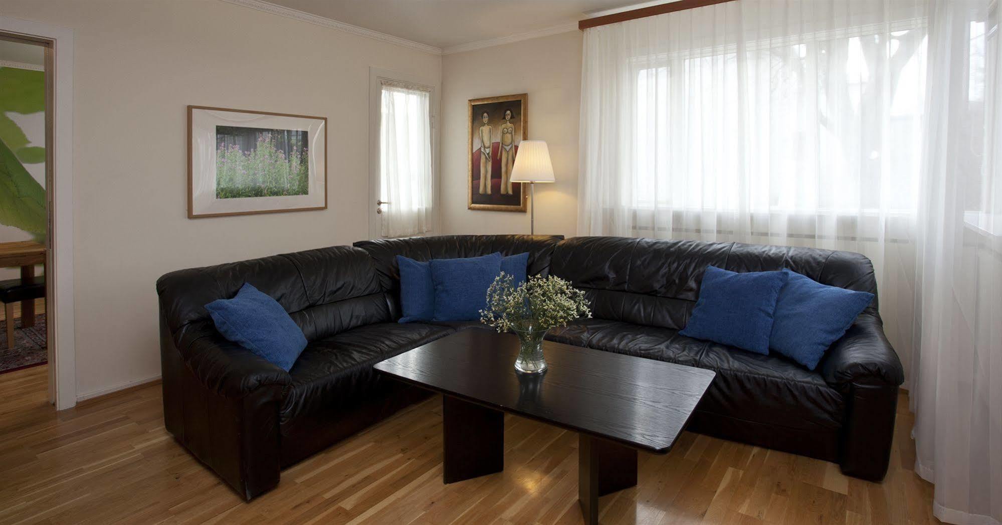 Castle House & Embassy Luxury Apartments Рейкявик Екстериор снимка