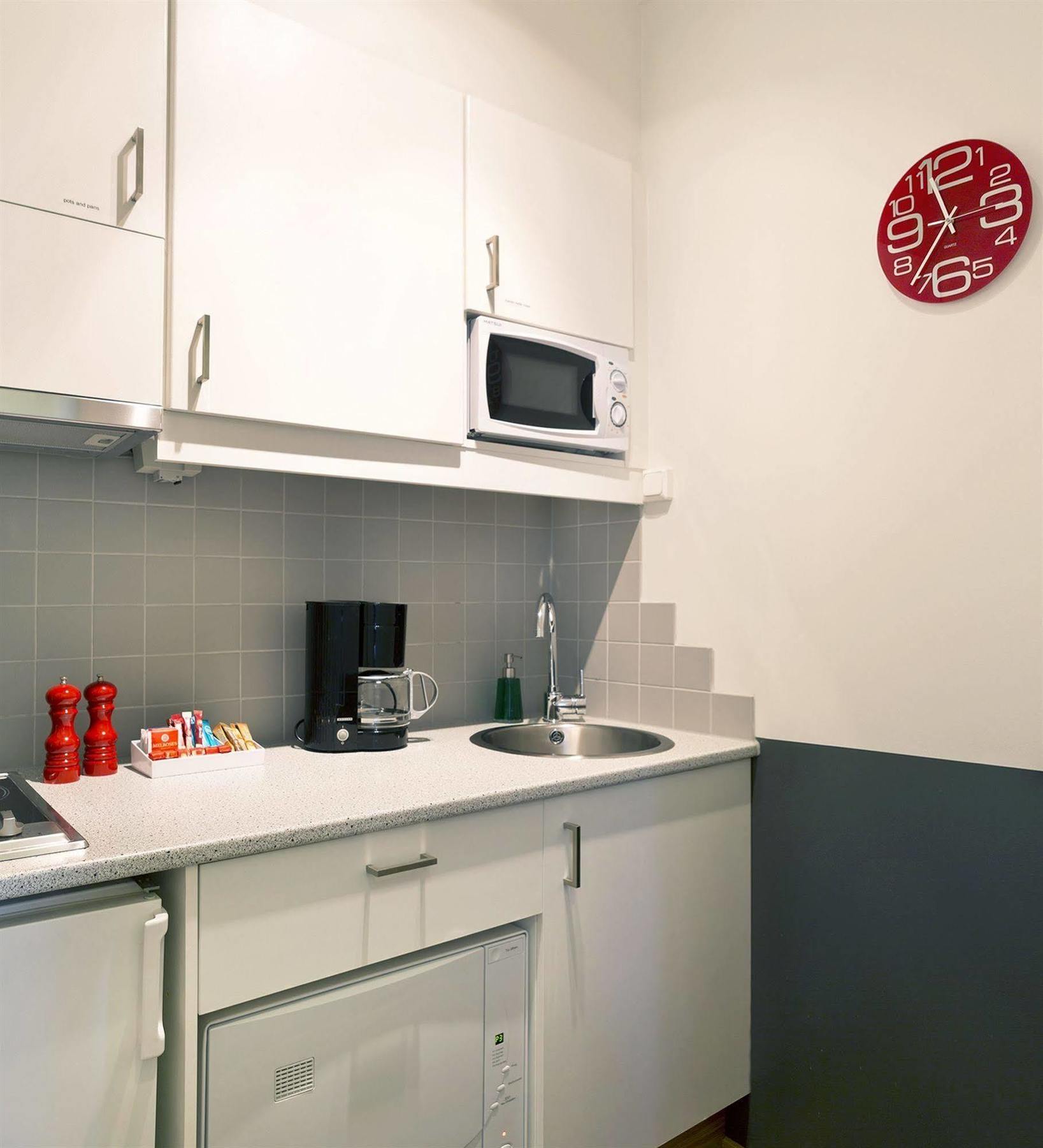 Castle House & Embassy Luxury Apartments Рейкявик Екстериор снимка