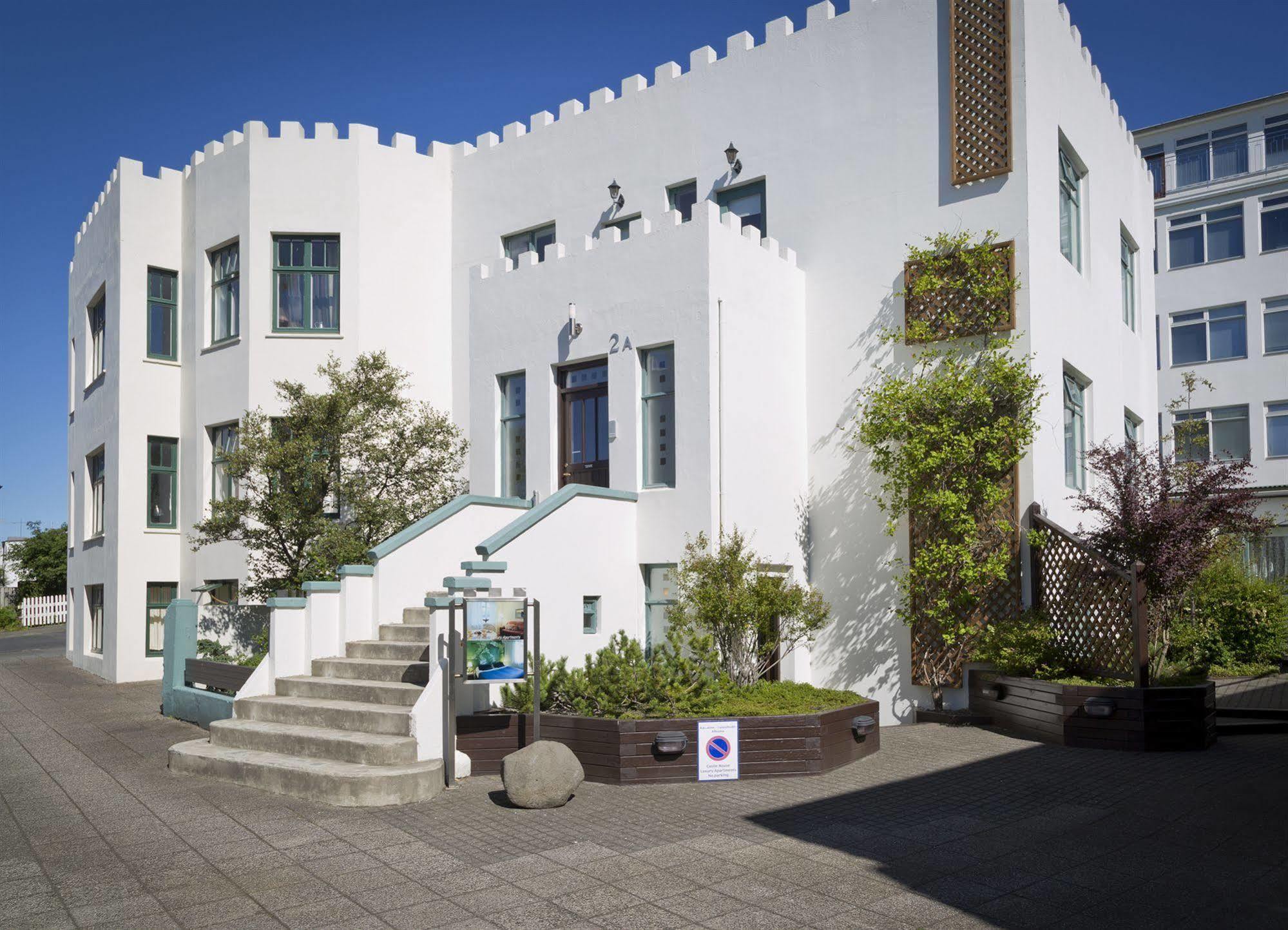 Castle House & Embassy Luxury Apartments Рейкявик Екстериор снимка